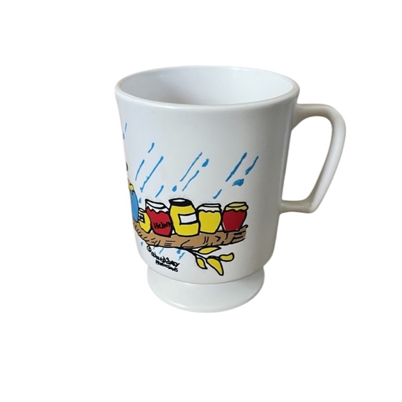 Vintage Walt Disney Winnie the Pooh Plastic Kids Mug - Down Town Disney. - Picture 4 of 6